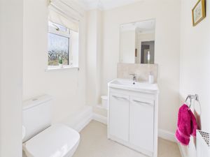 Cloakroom- click for photo gallery